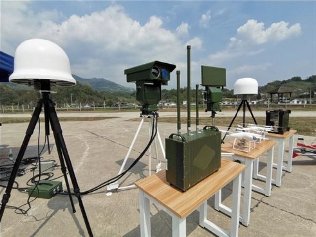 Tshav dav hlau drone nrhiav kom tau thiab tiv thaiv qhov system tsim kev npaj
